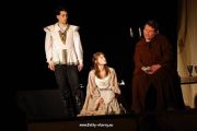 046-Romeo,Julie a bratr Lorenzo.jpg